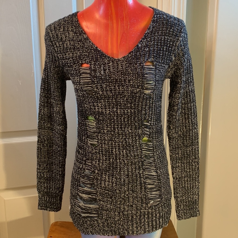 Ashley by 26 International Black & White Distressed V-Neck Sweater - Picture 2 of 9
